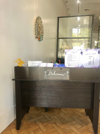 Hair and Nail booths for rent