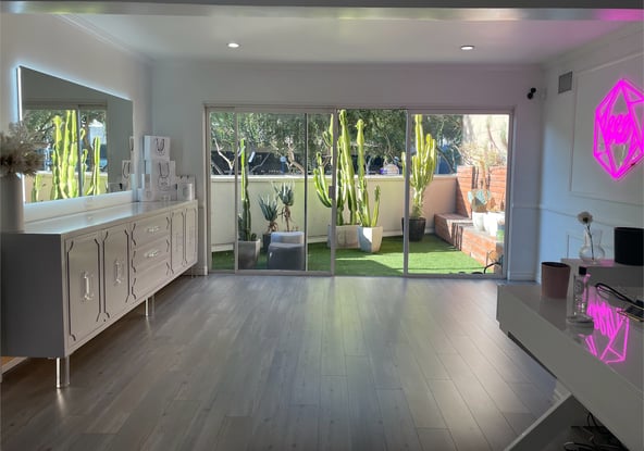 Private Room – Prime WeHo Location – Beverly Hills Lashes