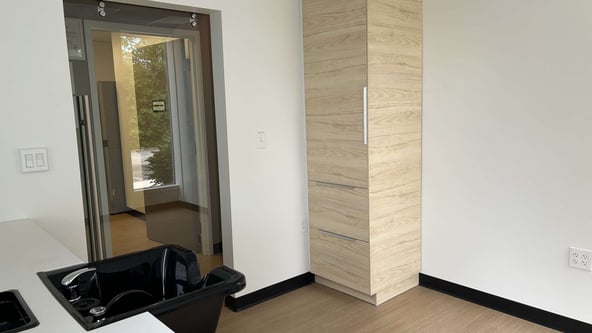 Stunning salon booth for rent!