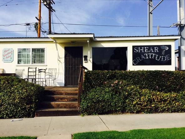 Private Suite/room available in a established cozy beach salon