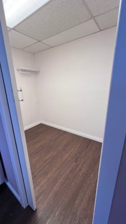 Private Room for Lash, Brow, Makeup, Facials in Boutique Salon – Bay Park, San Diego