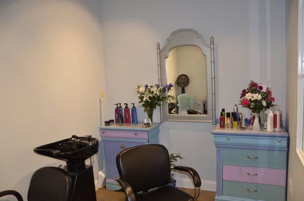 FREE MONTH – Salon Suite for Rent! South Charlotte