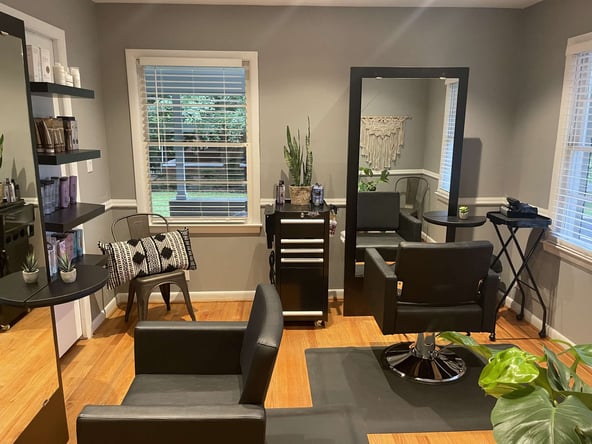 Upscale salon in Dallas Ga. has booth for rent