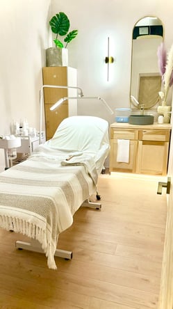 Esthetician Suite Available Near Emory