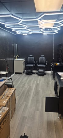 Salon Suites & Booths for Rent in Downtown Midvale – High Visibility