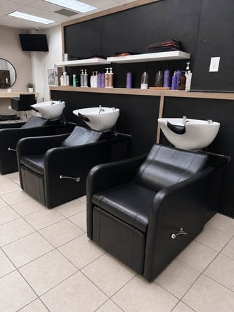 Hairstylist & Nail Tech Stations for Rent