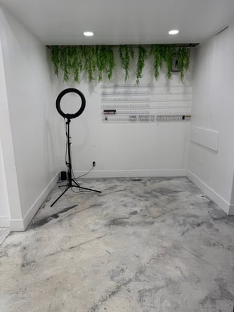 Private Beauty Room for Rent – $900/Month – North Miami Beach