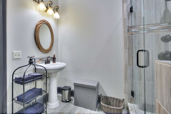 Salon James: Luxurious Massage and Facial Rooms for Rent in Baton Rouge!