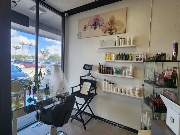 The Grand Salon in Davie is renting out 2 stylist chairs for $250/week.