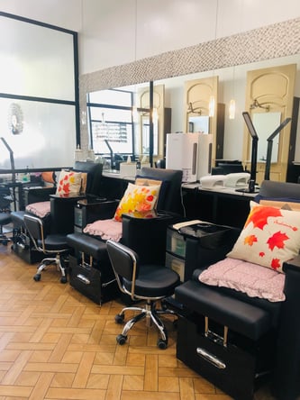 Hair and Nail booths for rent