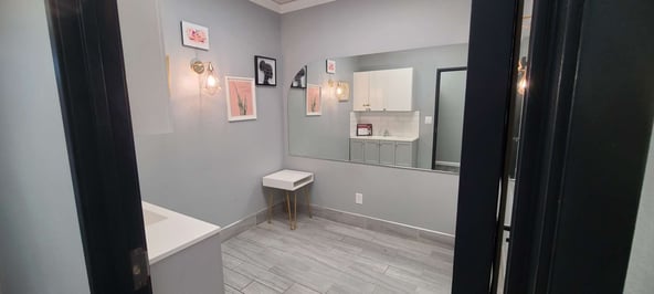 Salon suites for rent