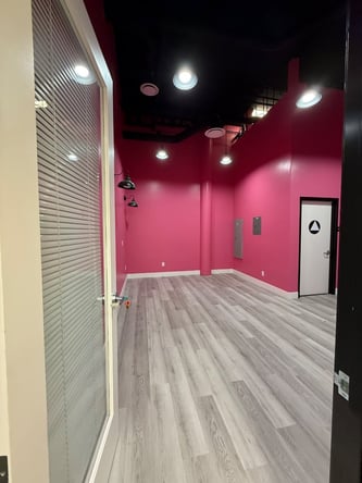 Luxurious Salon Suites