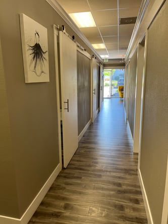 Beautiful Salon Suites Available For Rent-1ST MONTH FREE RENT!