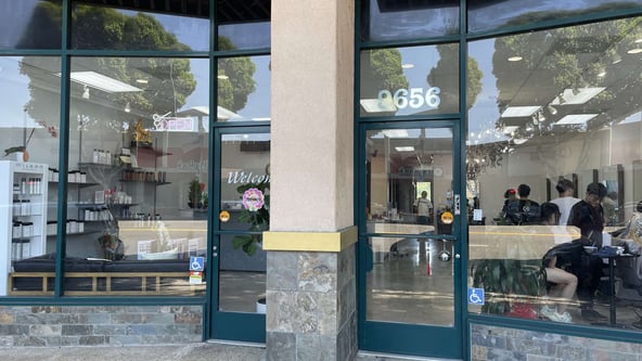 Salon Suite for rent at Temple City, California