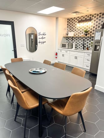 Salon Suites Available at The Dale