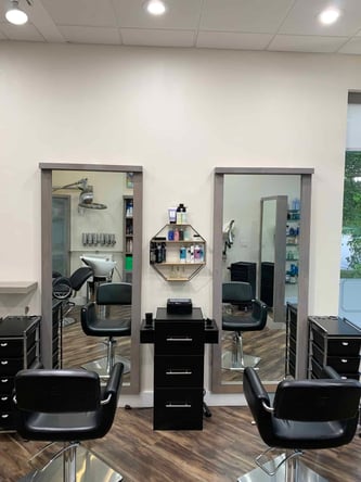 Salon booth rent