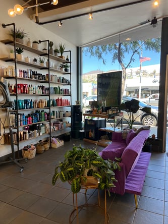 Beautiful Hair/Make Up Station for Rent – Modern Busy Salon, Great Location, Amenities Included