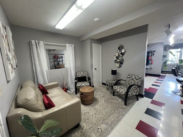 Private 2-Chair Salon Suite for Lease