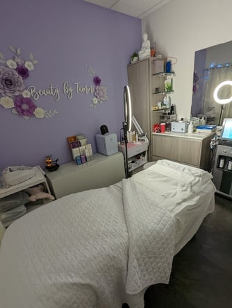 Sola Salon Studios in Sunnyvale, CA – Salon Suite for Rent