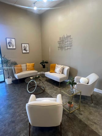 Semi-Private Styling Stations at La Bella Vita Salon — Torrance