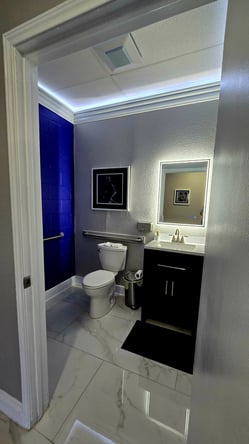New Salon Studio Suite Available in Live Oak