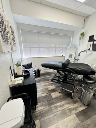 Beautiful Salon Suites available for Med Spa Nurses and Estheticians