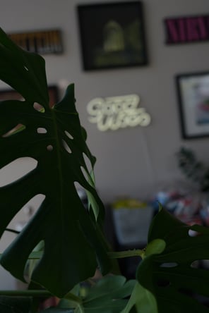 Build your business in a supportive, stylish space! More than just a station; a total vibe!