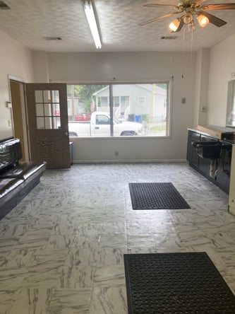 Beautiful Salon located near downtown Columbus, GA