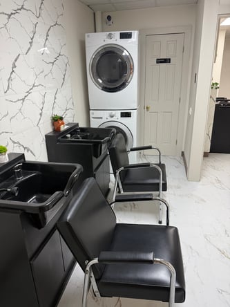 Private hair salon suites for rent