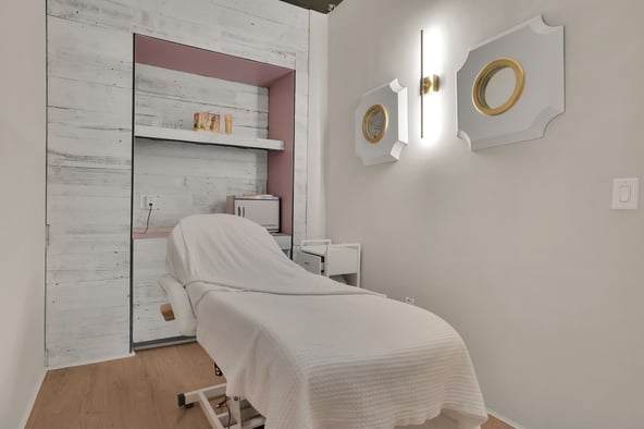 Esthetician Suite Available Near Emory
