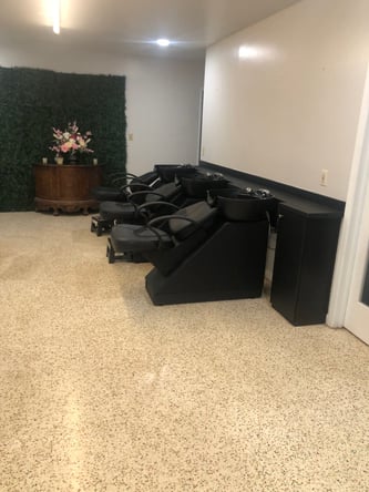 PRIVATE SALON BOOTH FOR RENT – ONLY $165/WEEK!