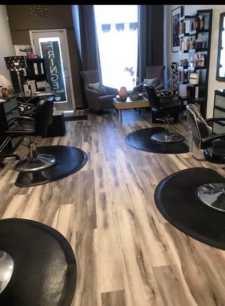 Station for rent small Hairstudio (North Hollywood)