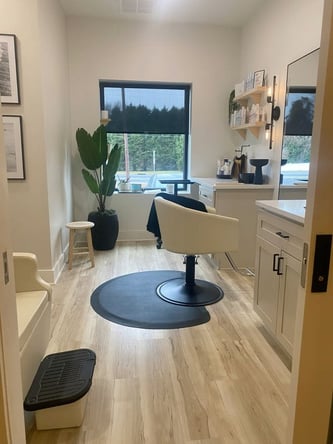 ✨ Private Salon Suite for Rent – Houston (Missouri City) | Weekly Rate $210 ✨