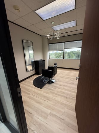 The Corner Studio: Luxury Salon Suites Houston | Daily, Weekly & Monthly