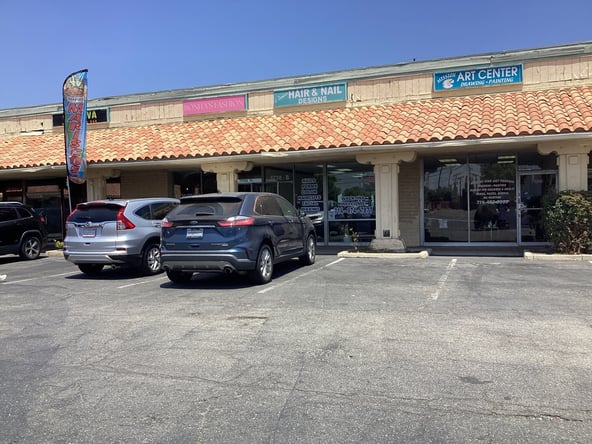 Full service salon Rent hair styling both and lash station