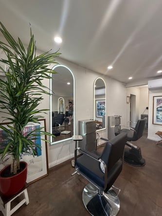 Brand-New West Hollywood Salon Chair | Private Backyard + $250/Week