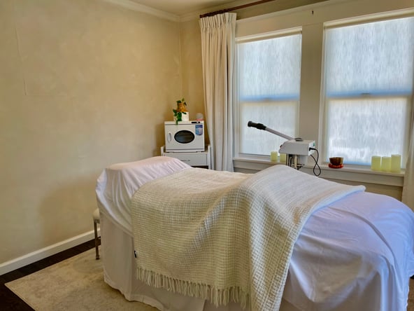 Private Salon Room Rental for Beauty Professionals