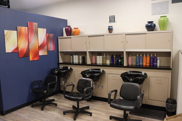 Booth renter wanted
