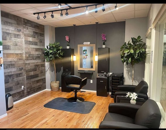 Beautiful Single Chair Rental in the heart of downtown Placerville