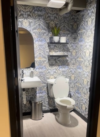 Salon Suite Rental in Old Town Alexandria