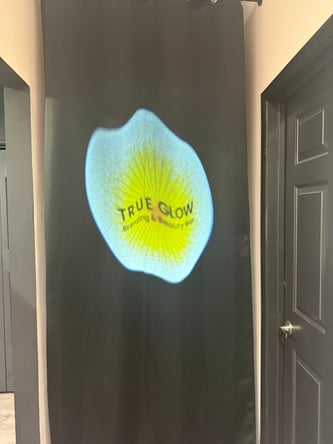 Salon Chair for Rent at Golden Cuts Color – San Rafael, CA