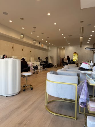 Luxury Hair, Makeup, and Nail Stations for Rent in Encino, CA on Ventura Blvd
