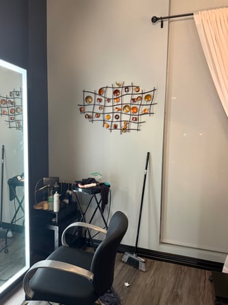 Two Station, Premium, Salon Suite with Storefront