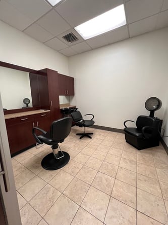 MY SALON Suite in Towncenter Plaza Sterling, VA – Salon Suite for Rent