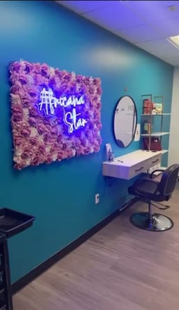 Sola Salon Studios in Los Angeles, CA – Salon Suite for Rent