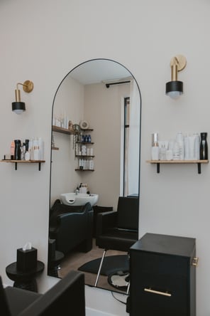 Daze Salon Suites (Private suites)