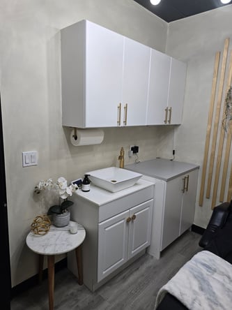 Salon Suite for rent