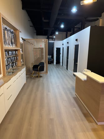 Luxury Chair Rental for Extension & Hair Stylists – Total Glow Studio, Roselle, IL