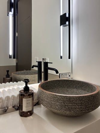 Luxury Suite Salon for Rent