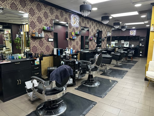 Professional Barber & Stylist Chairs for Rent in Upland – Flexible Daily, Weekly, Monthly Options